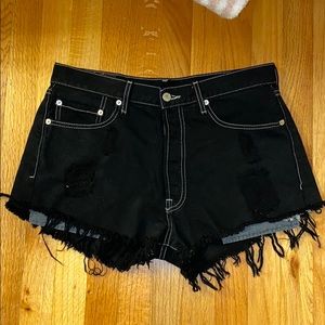 LEVI Vintage distressed denim shorts